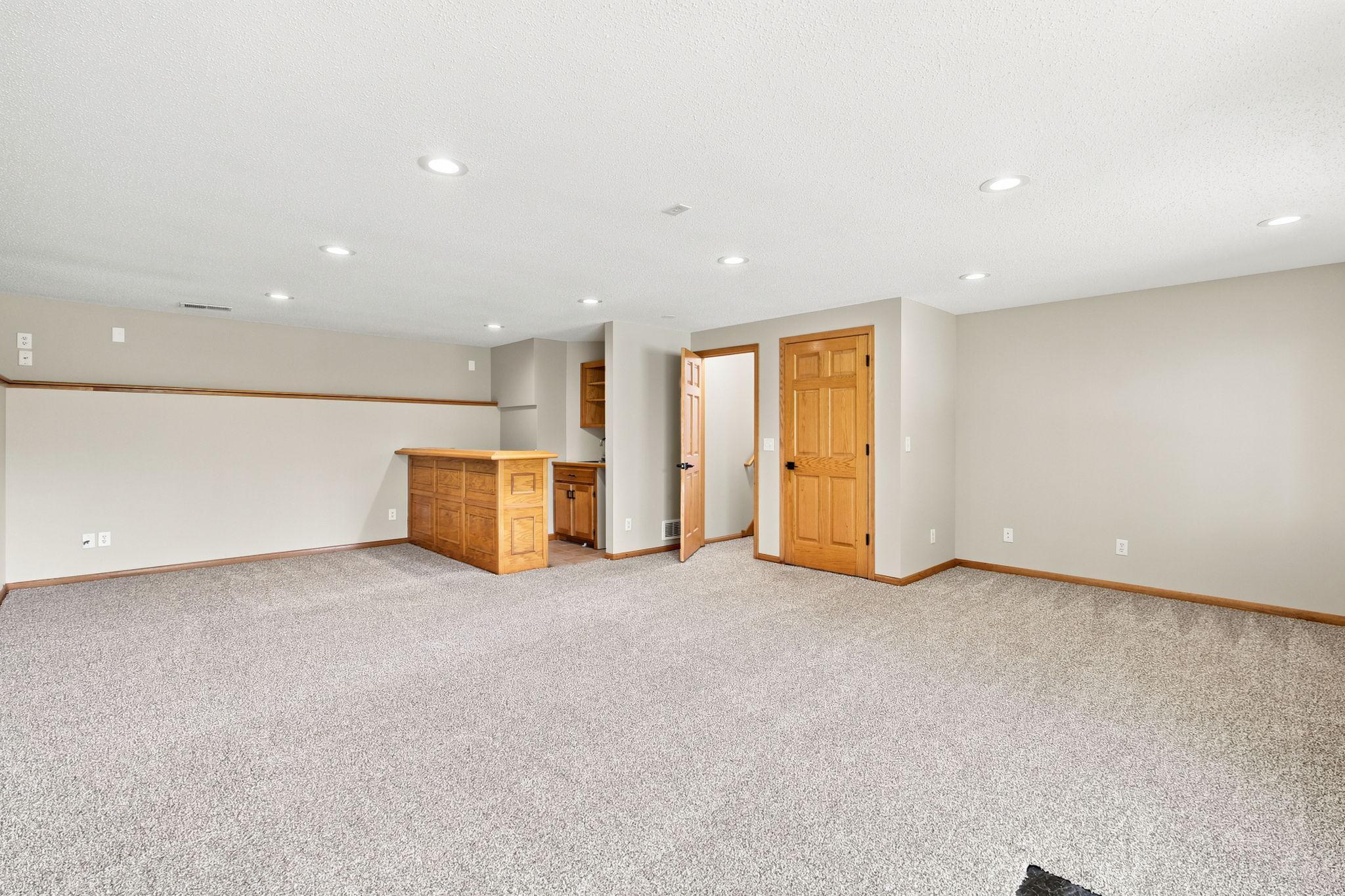 10396 Karston Avenue Ne Property Photo 31