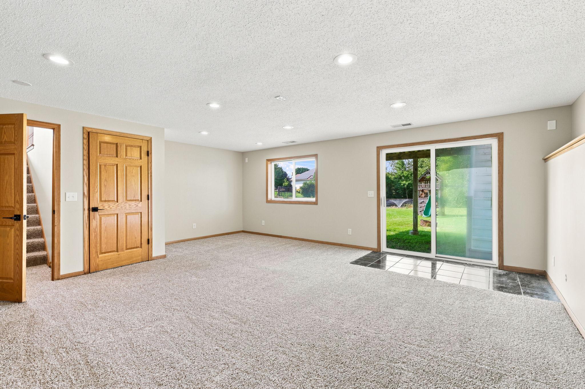10396 Karston Avenue Ne Property Photo 32