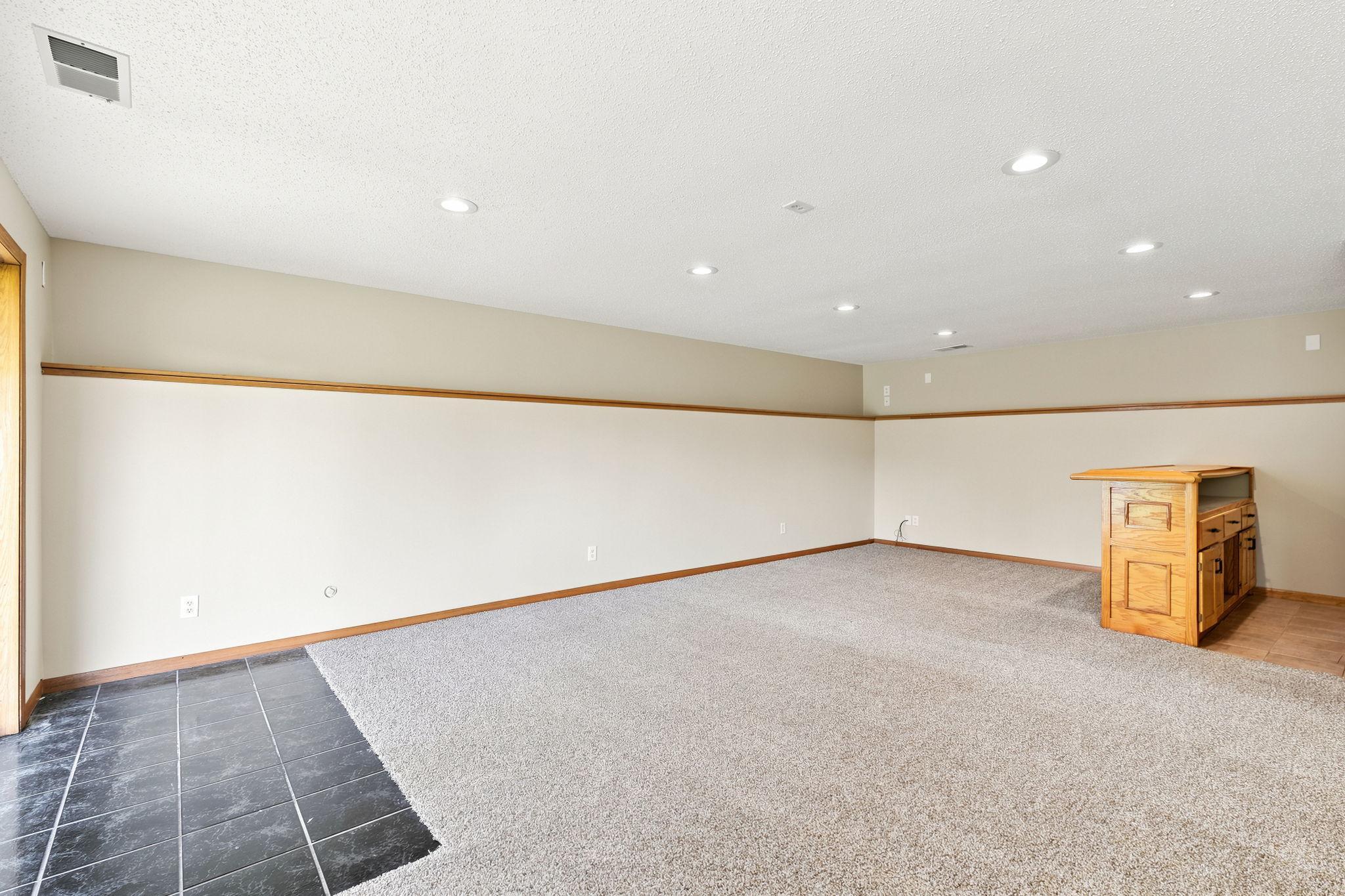 10396 Karston Avenue Ne Property Photo 33