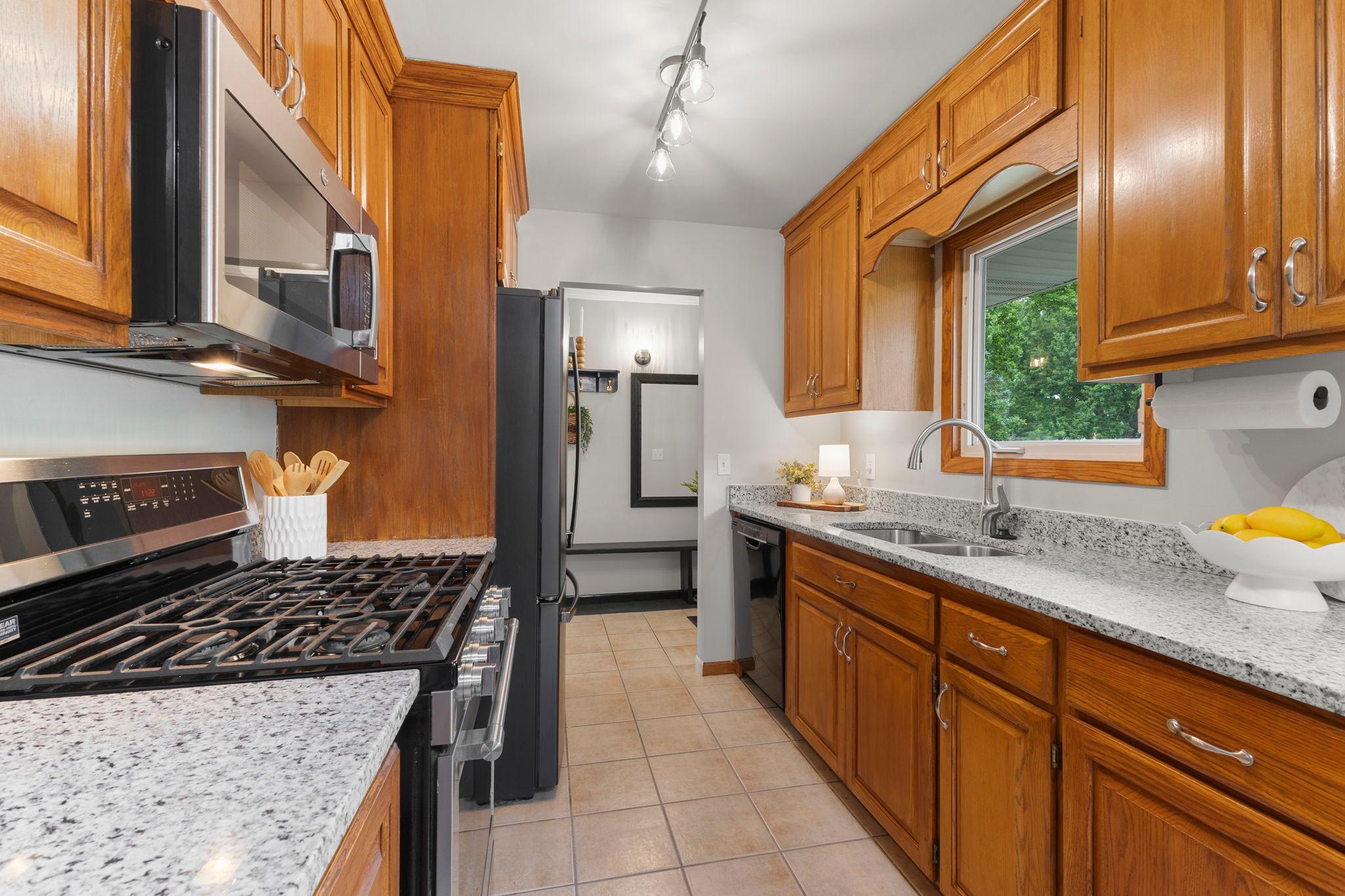 13471 Eveleth Way Property Photo 16