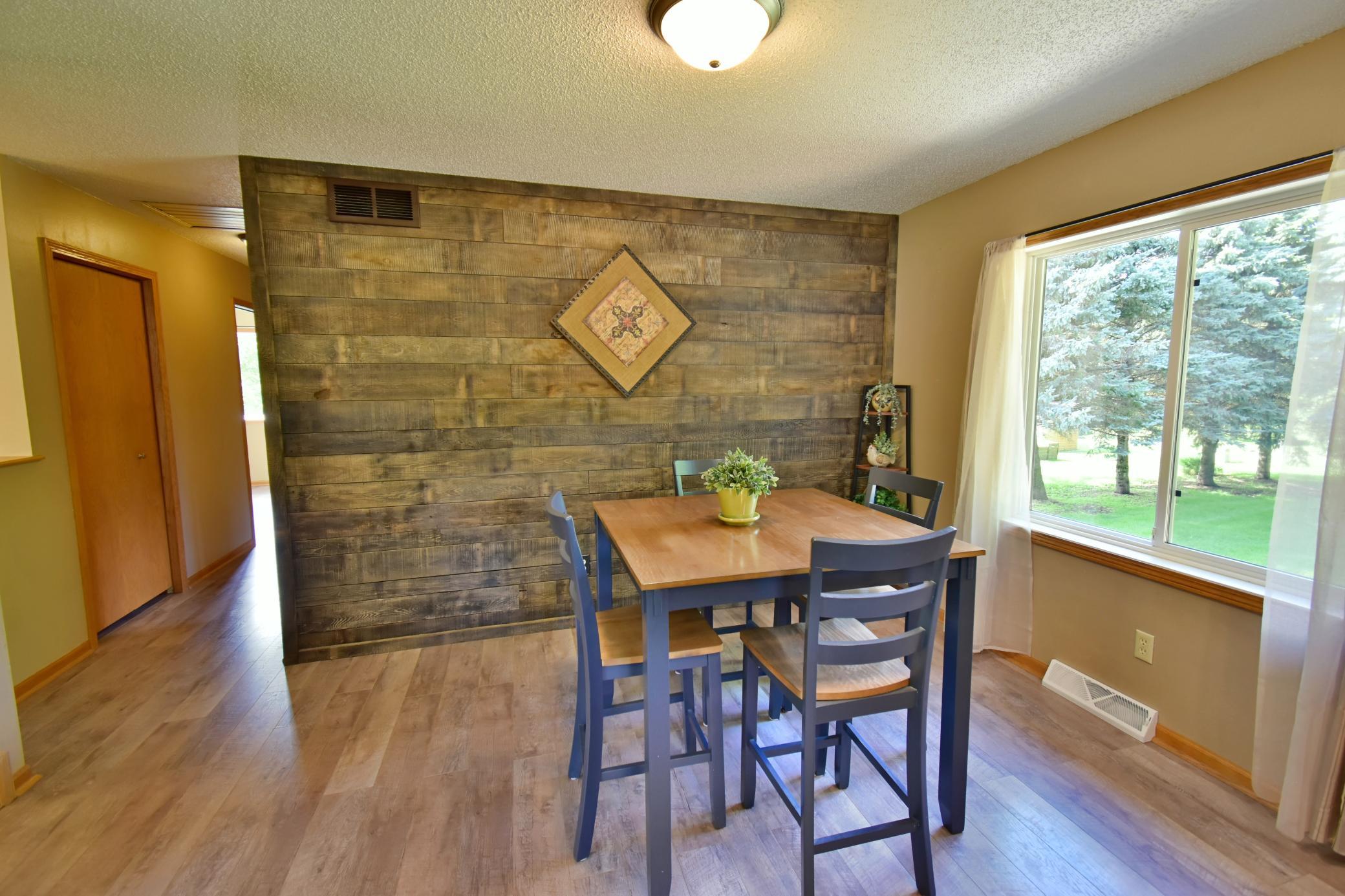 6319 Laurel Road Property Photo 6