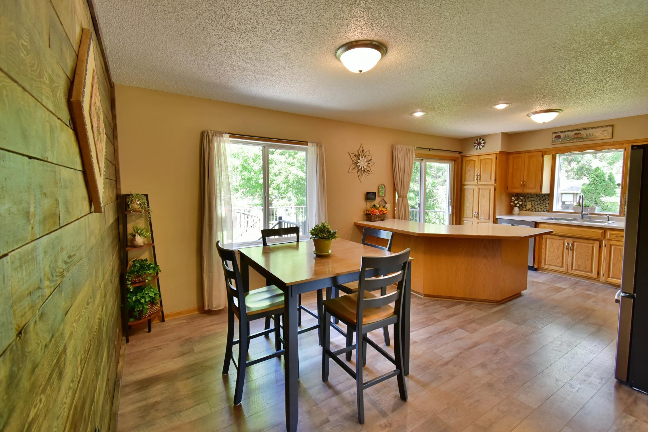 6319 Laurel Road Property Photo 10
