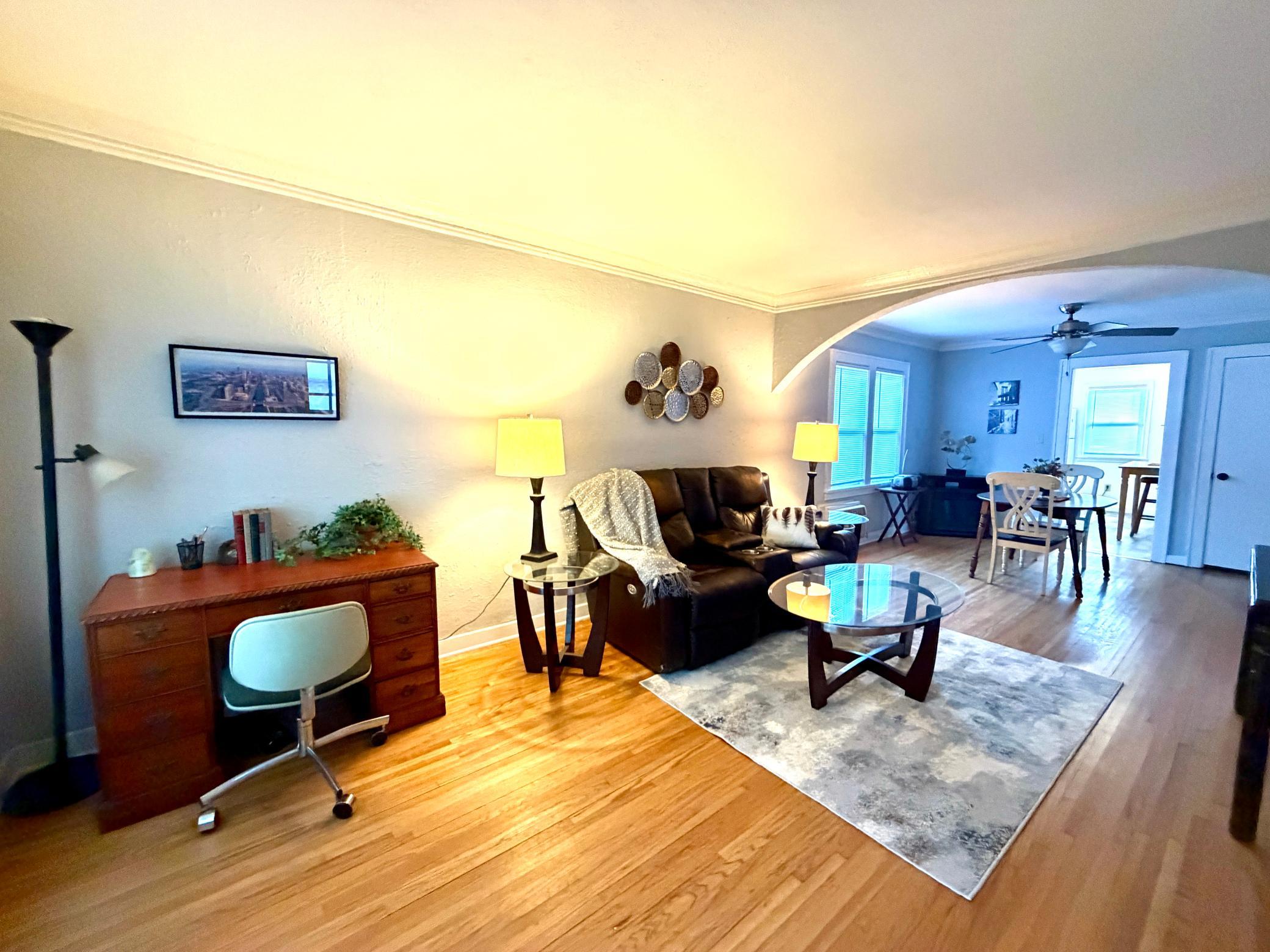 4711 N 6th Street Property Photo 2