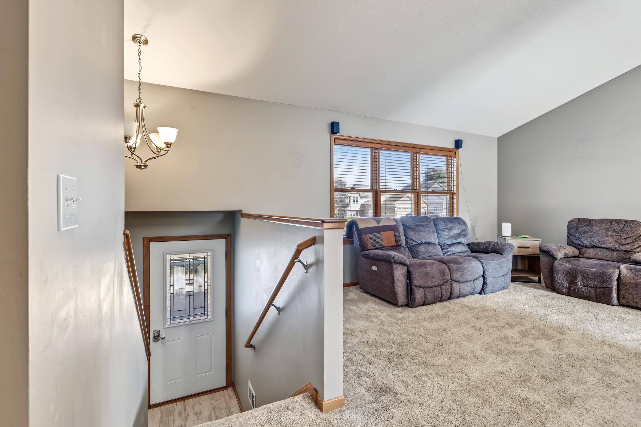 43 Nicholas Way Property Photo 3