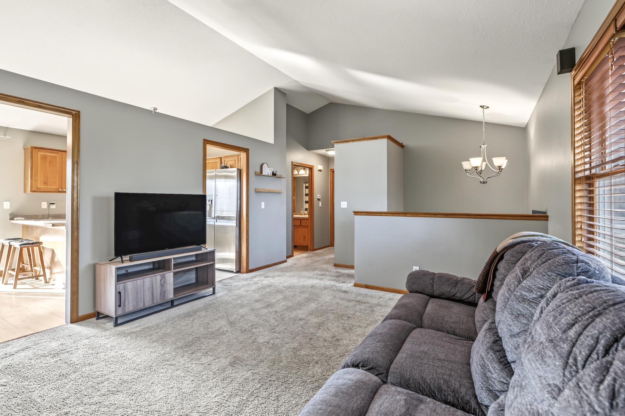 43 Nicholas Way Property Photo 6