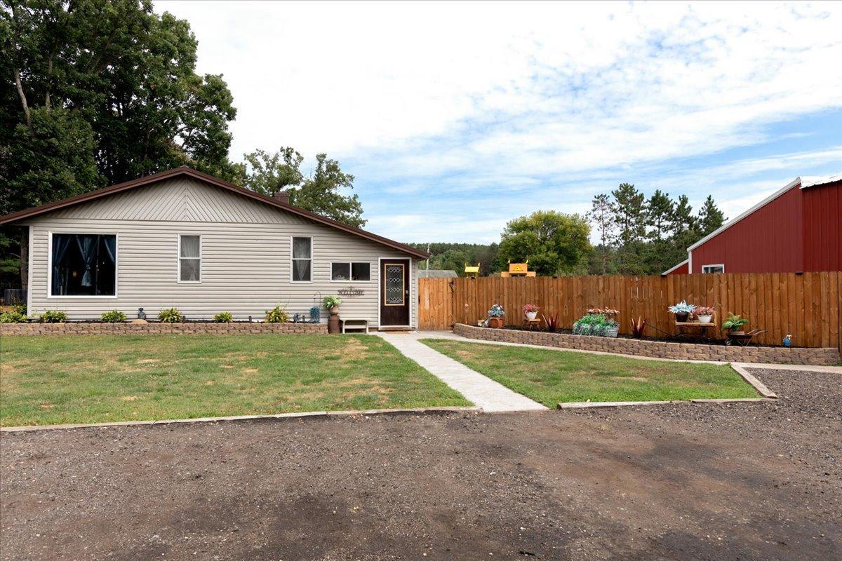 N9924 600th Street Property Photo 2