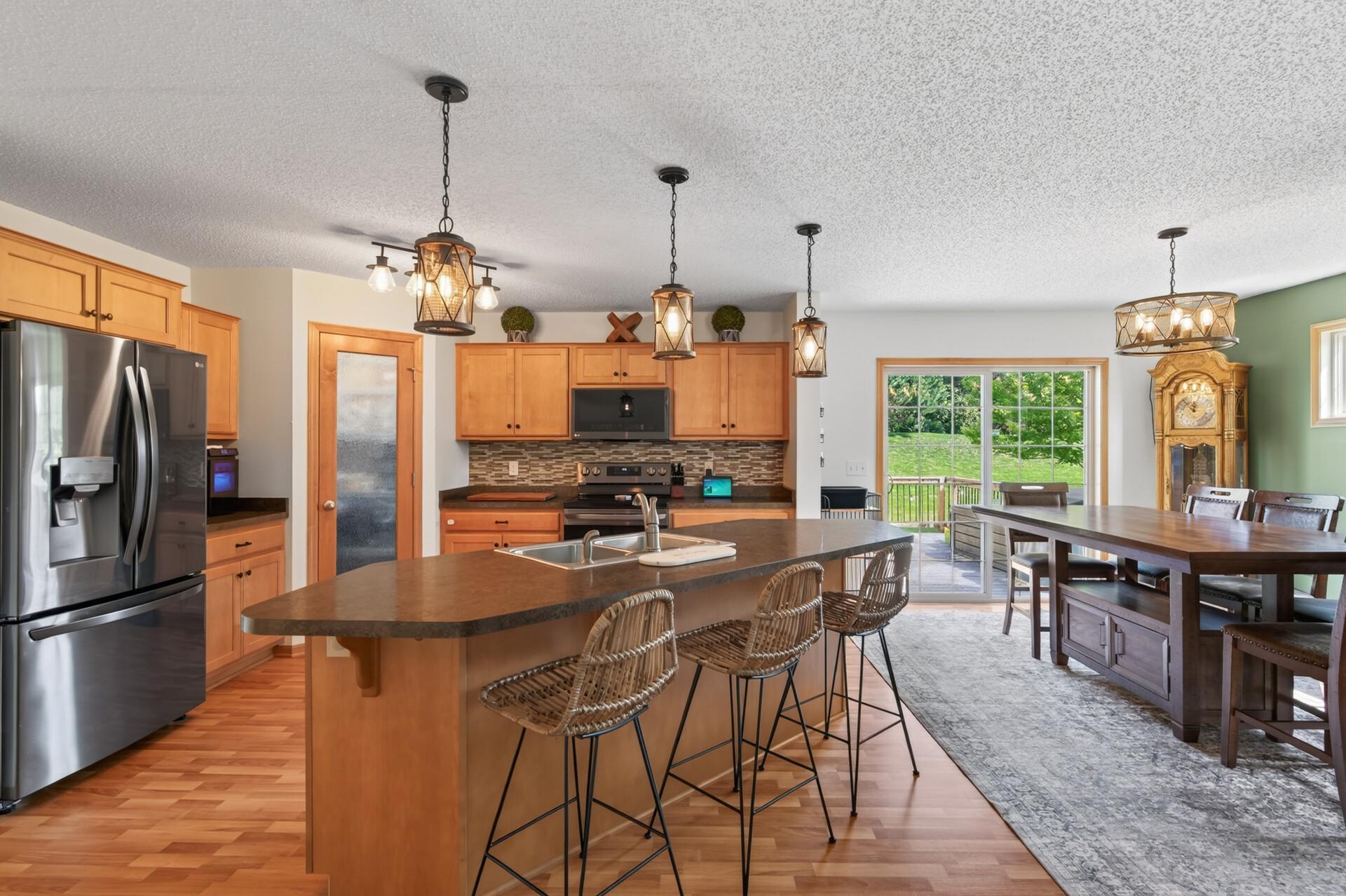 2052 Cobblestone Drive Property Photo 8