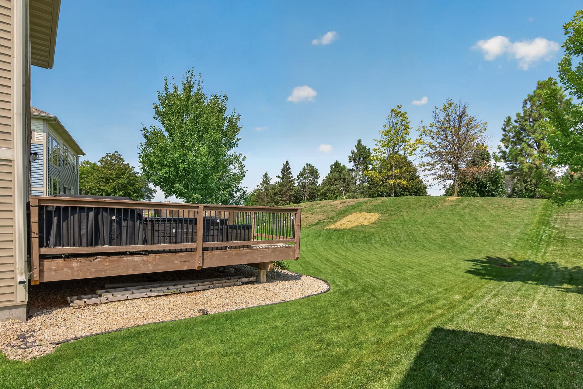 2052 Cobblestone Drive Property Photo 12