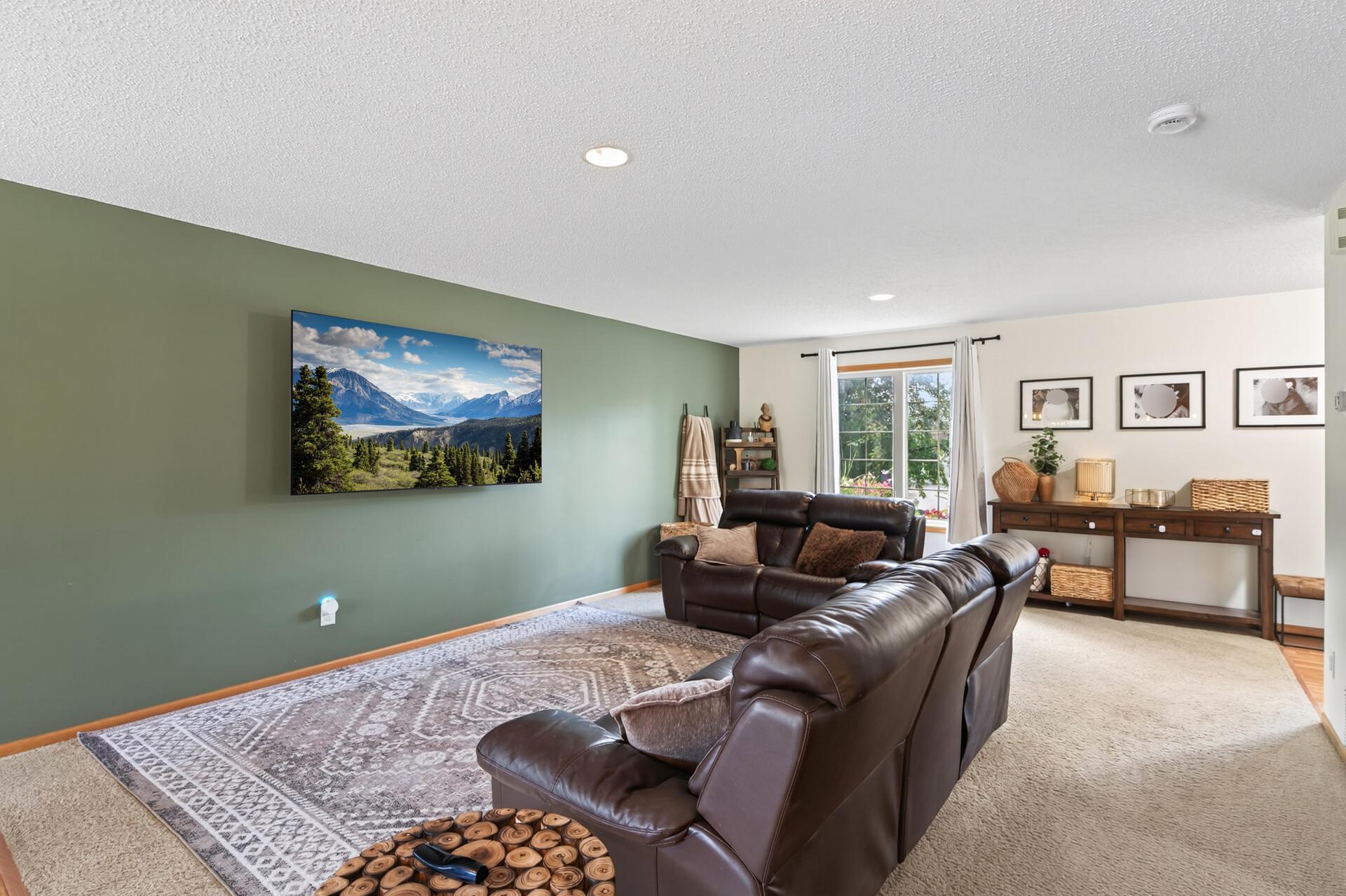 2052 Cobblestone Drive Property Photo 16