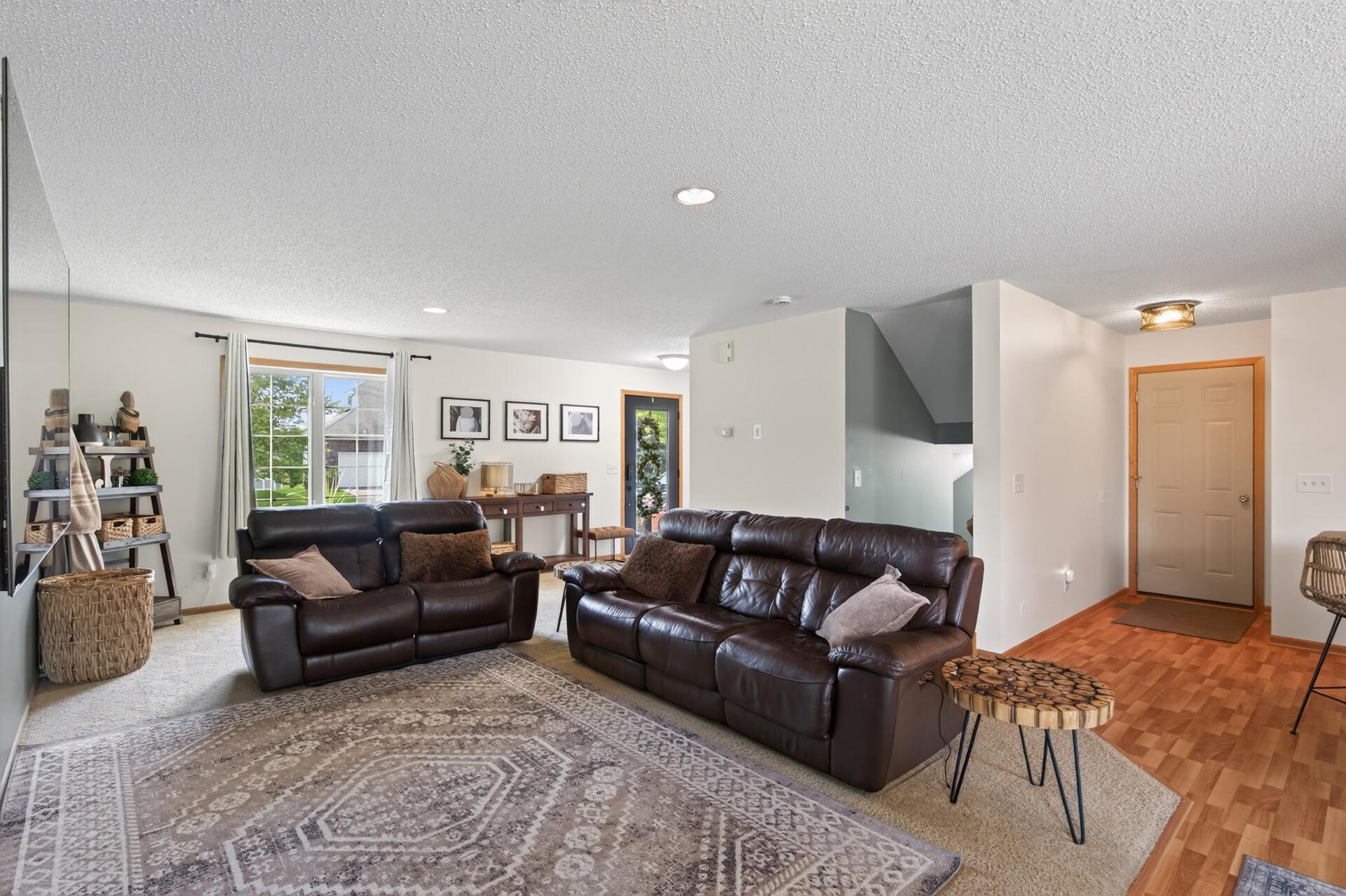 2052 Cobblestone Drive Property Photo 17