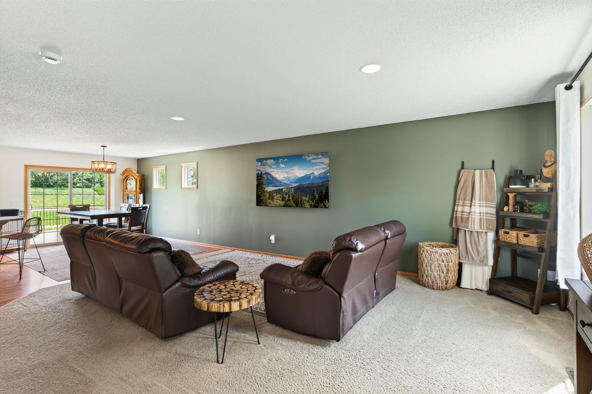 2052 Cobblestone Drive Property Photo 19