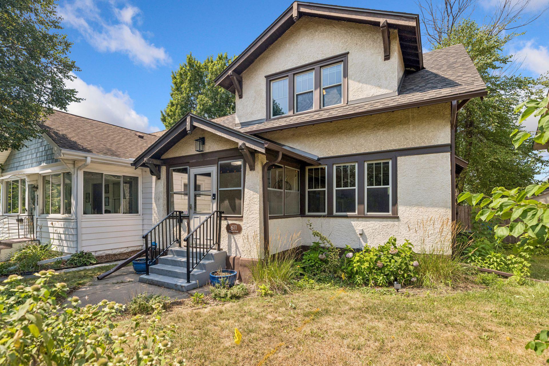 611 Pascal Street N Property Photo 1