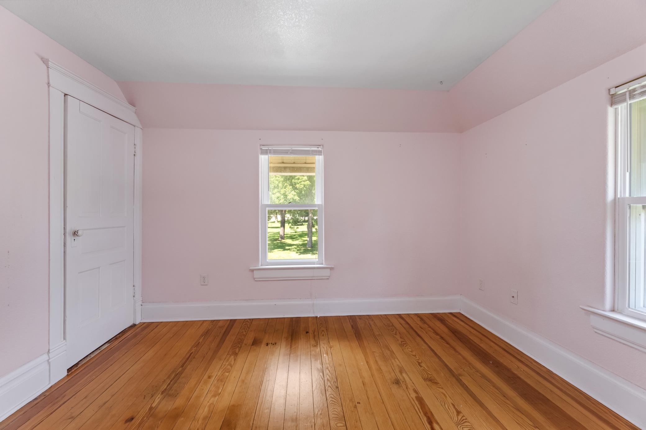 304 E Jefferson Street Property Photo 9