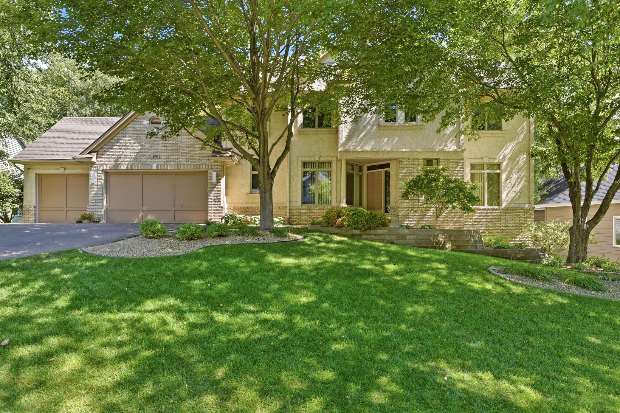 14817 Summit Oaks Drive Property Photo 1