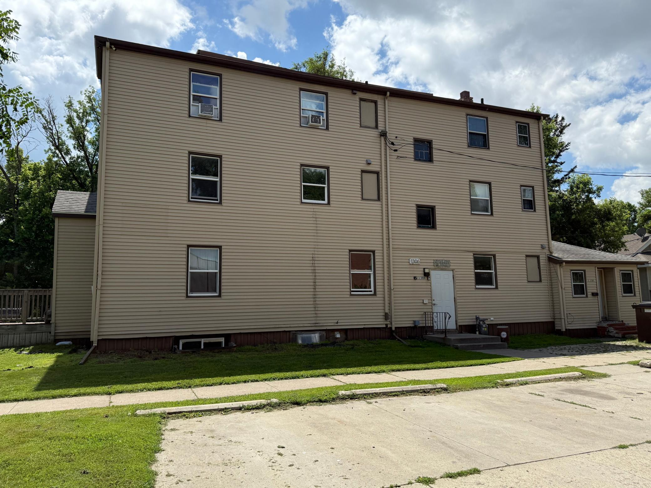 1306 3rd Avenue S Property Photo 11
