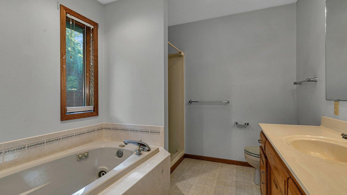 985 Juliet Way Property Photo 27