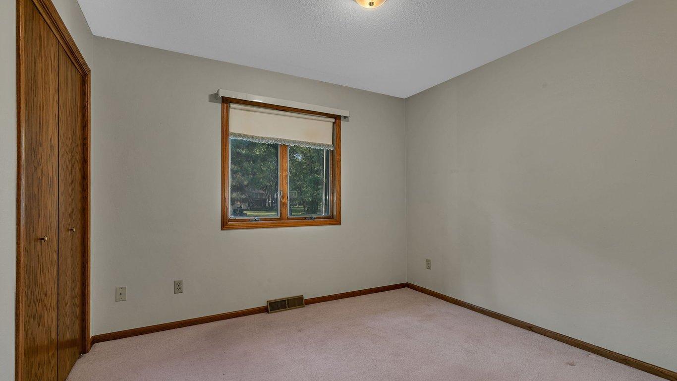 985 Juliet Way Property Photo 31