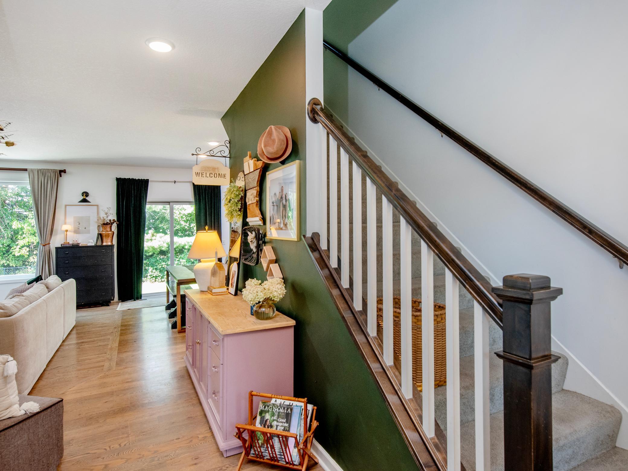 1147 Pine Hill Lane Property Photo 4