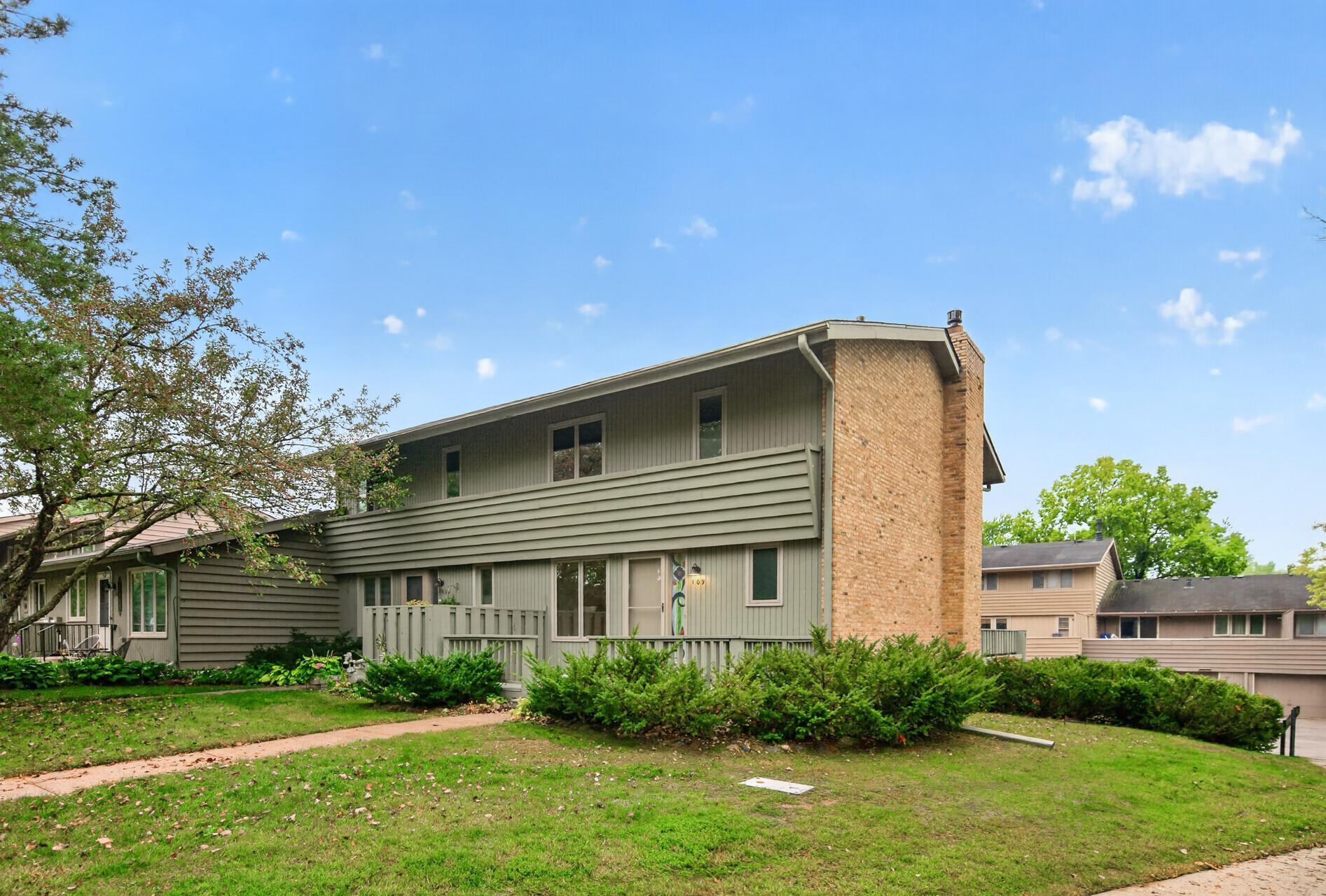 109 Windsor Lane Property Photo 42
