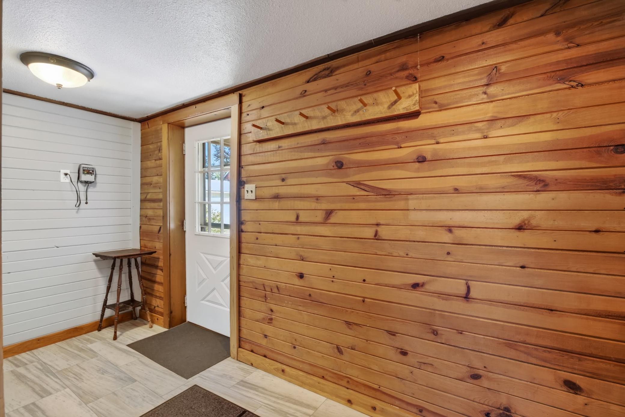6119 County Road 10 Se Property Photo 37