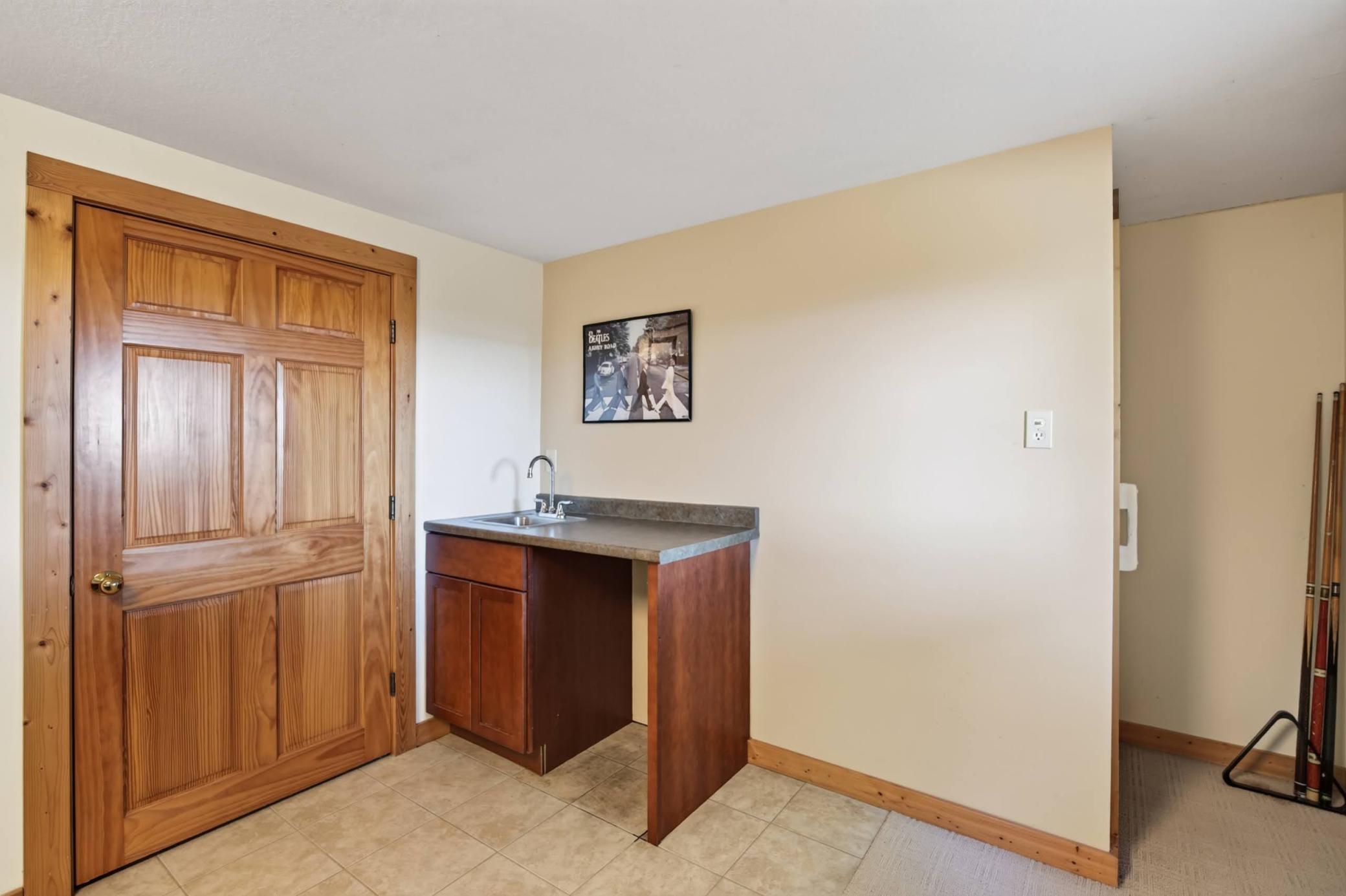 6119 County Road 10 Se Property Photo 41