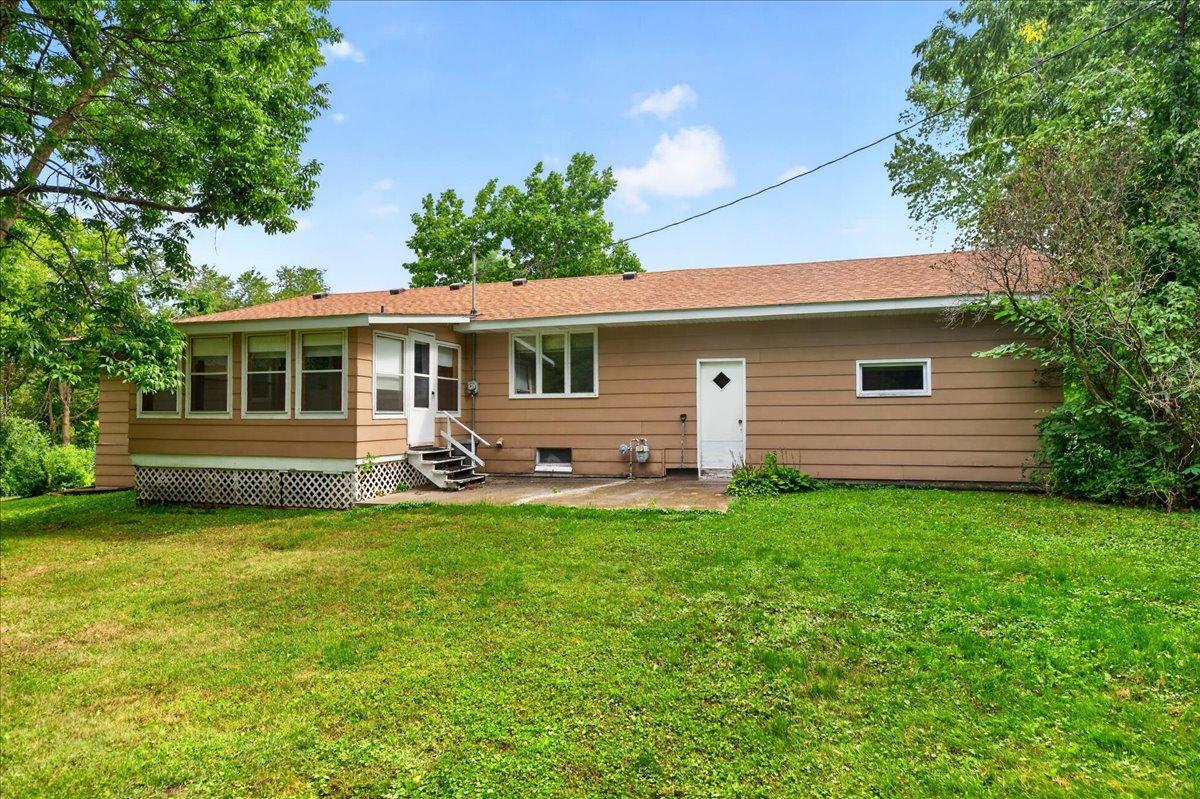9855 Iffert Avenue Ne Property Photo 5