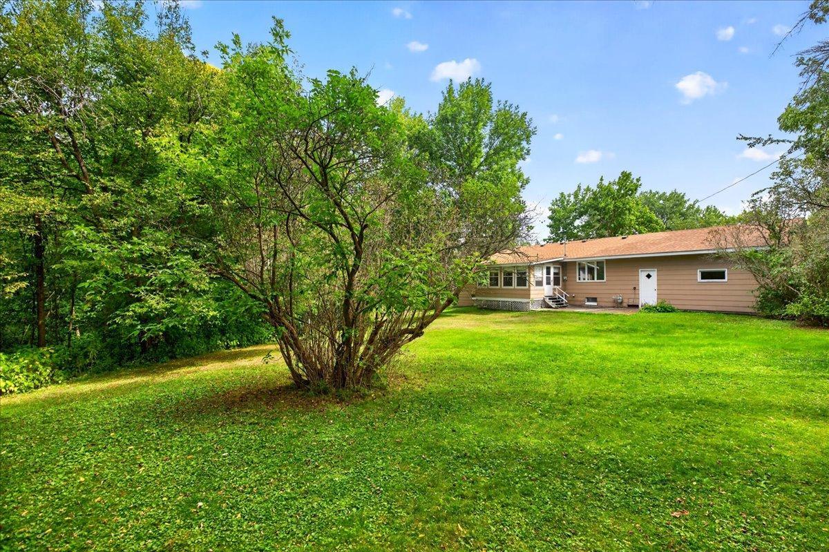 9855 Iffert Avenue Ne Property Photo 6