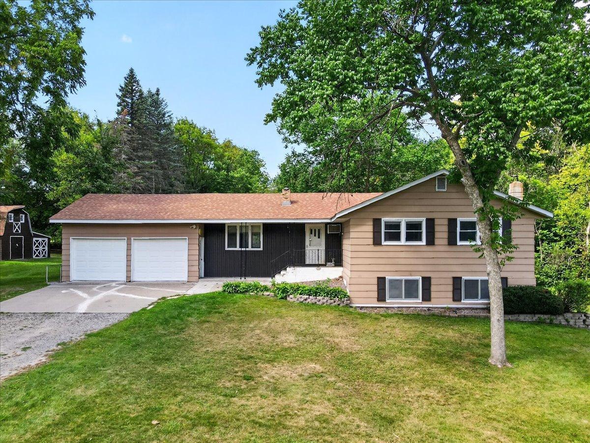 9855 Iffert Avenue Ne Property Photo 10