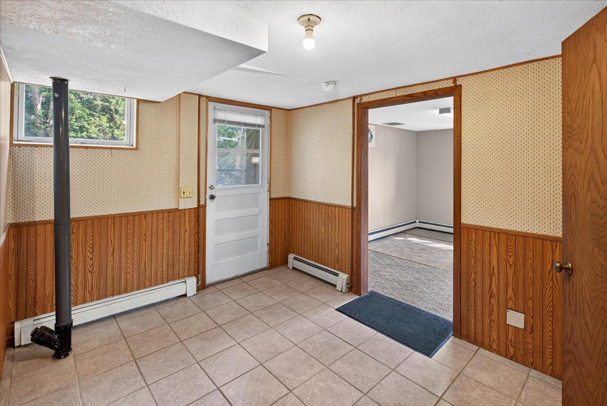 9855 Iffert Avenue Ne Property Photo 36