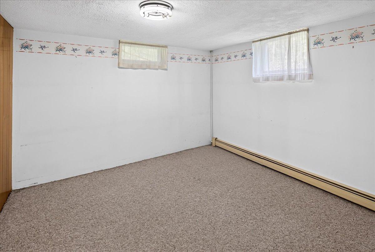 9855 Iffert Avenue Ne Property Photo 40