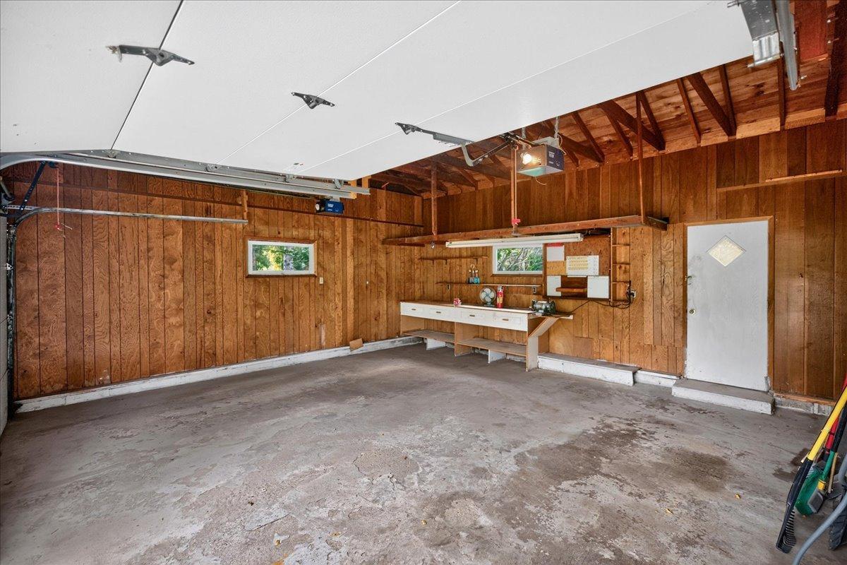 9855 Iffert Avenue Ne Property Photo 46