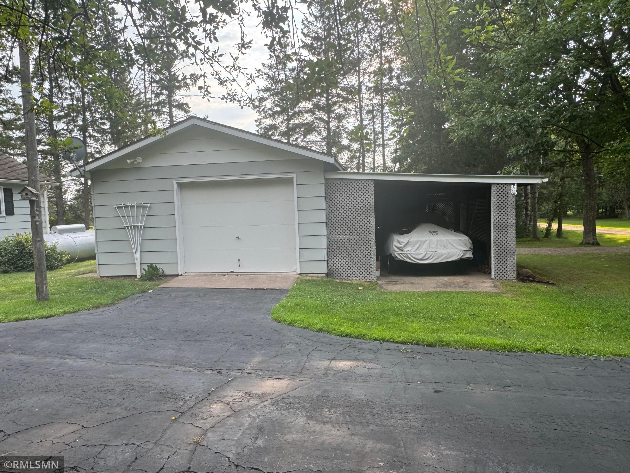 6782 Johnson Avenue Property Photo 4