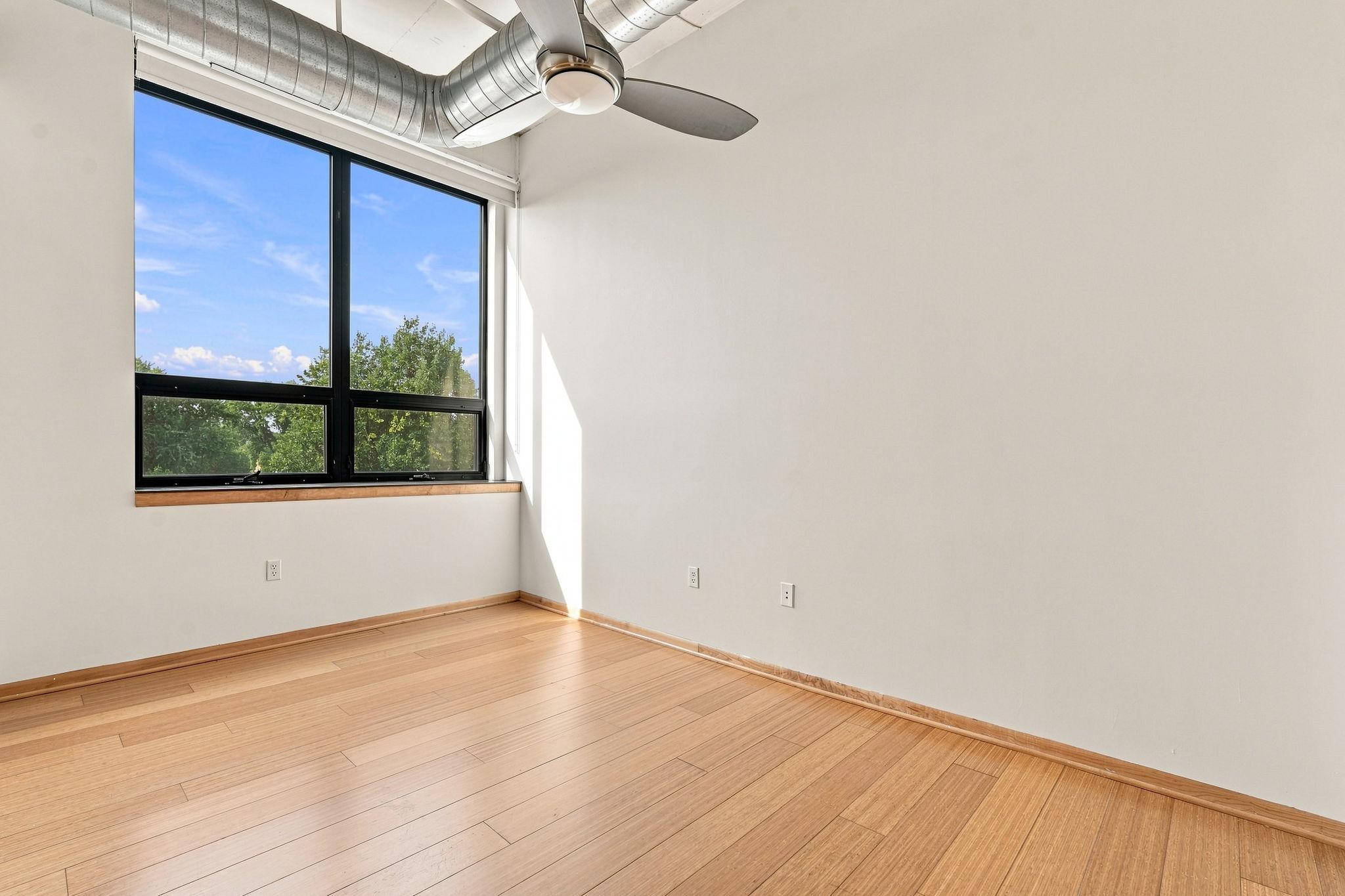 1701 Madison Street Ne 310 Property Photo 5