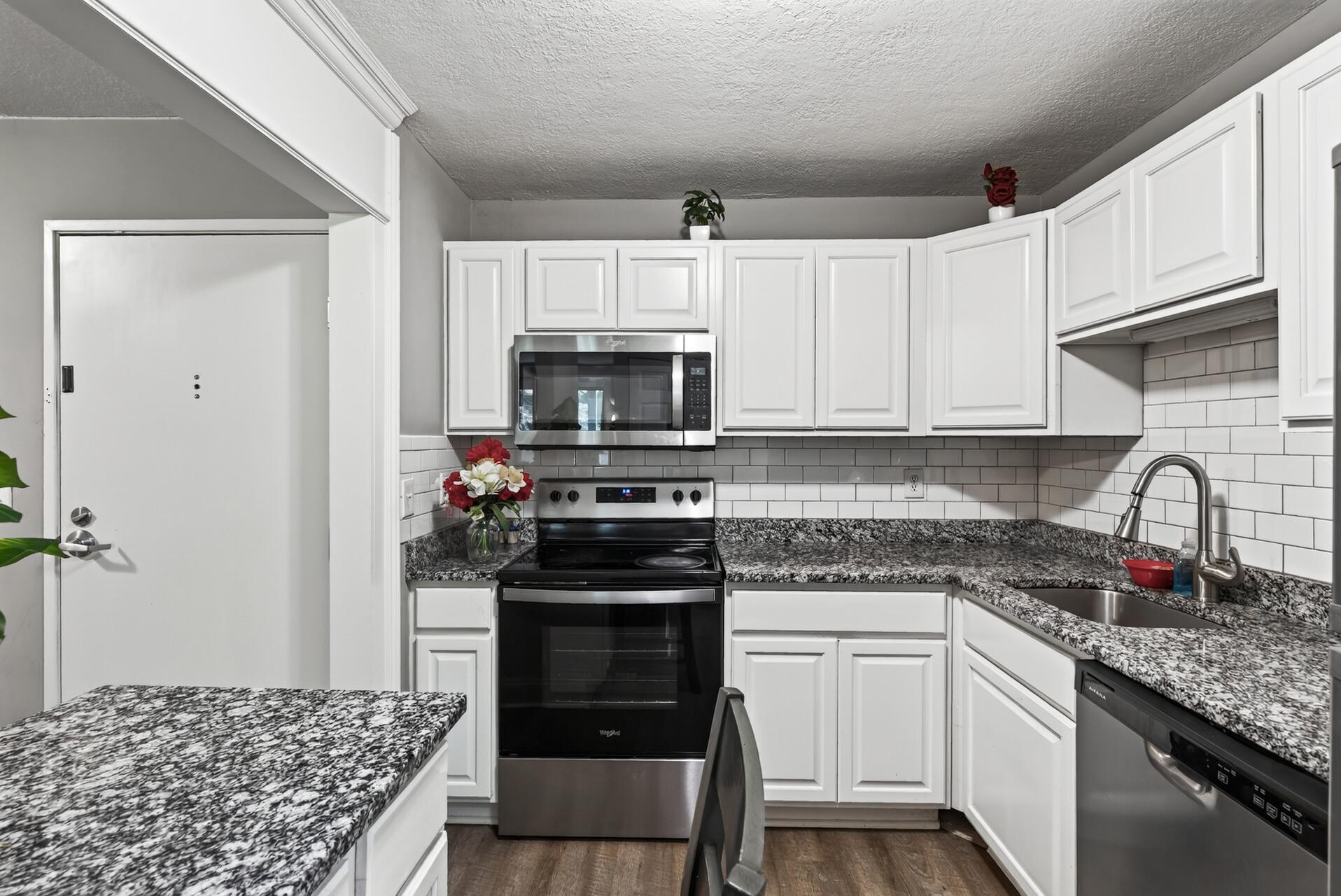 1700 Four Oaks Road 159 Property Photo 12