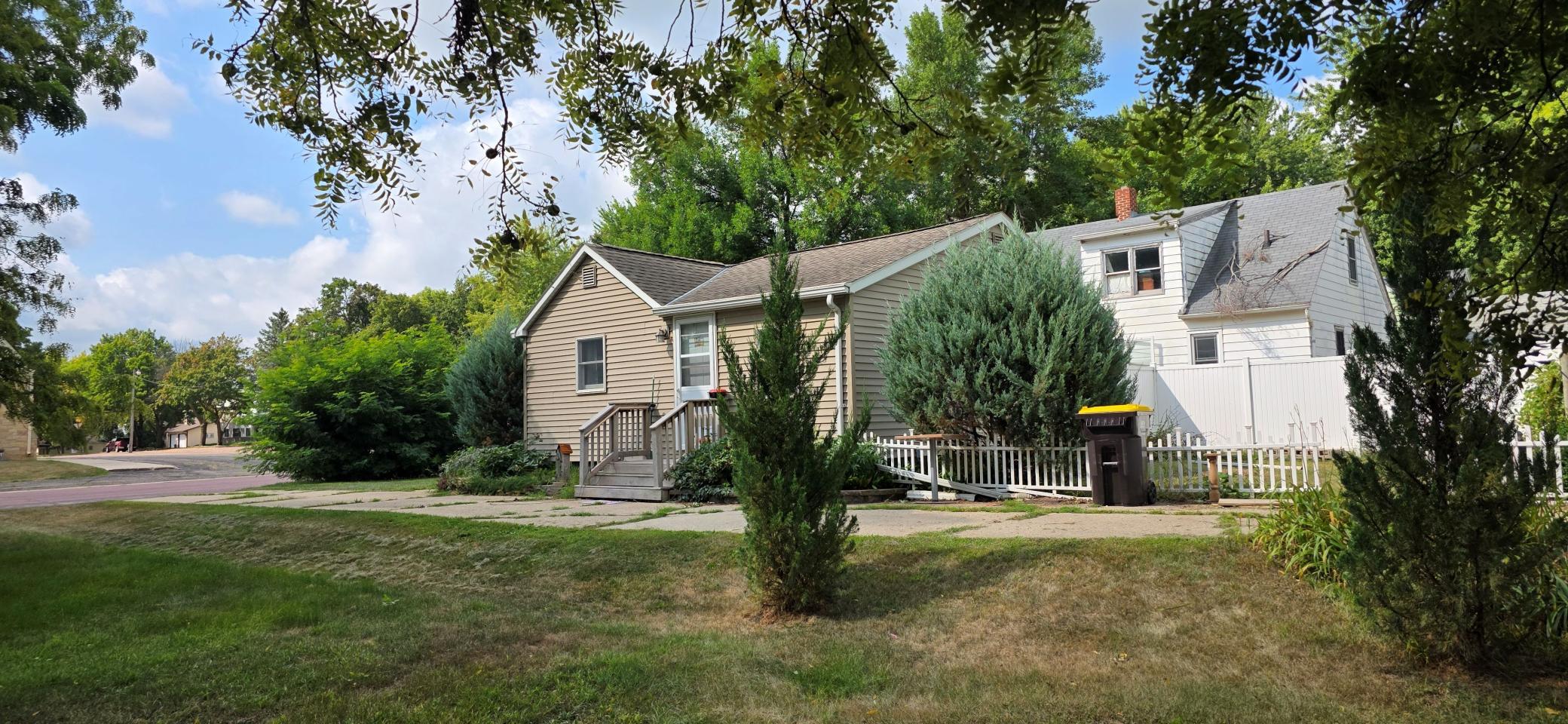 850 10th Street Property Photo 2