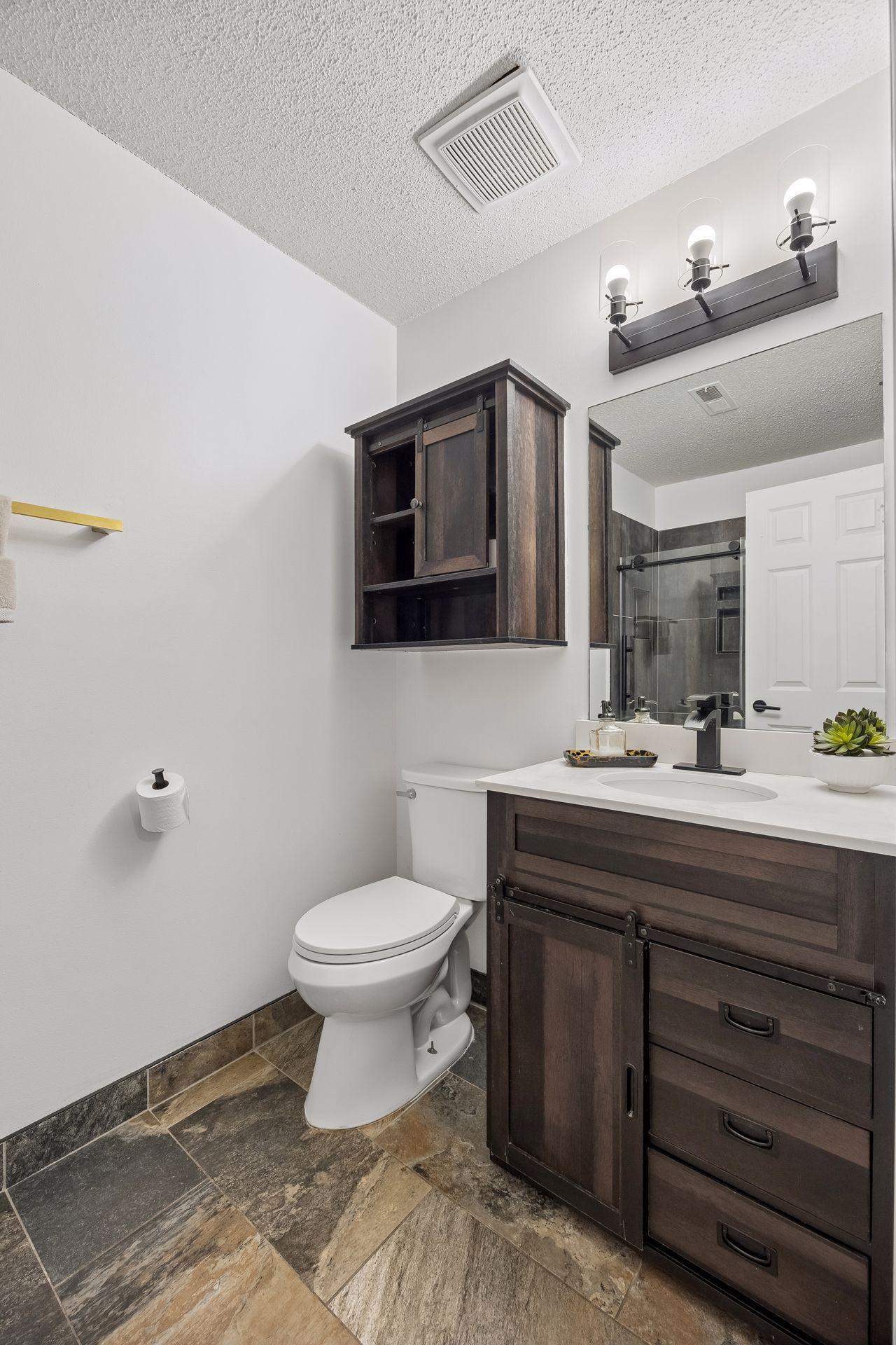 6040 Chasewood Parkway 2 Property Photo 25