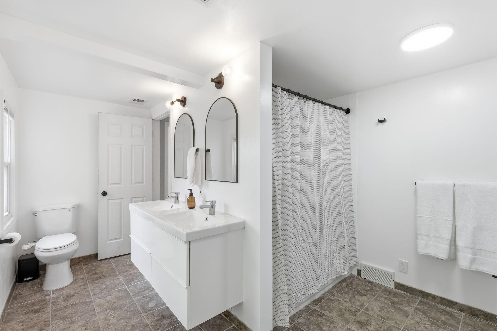 4716 Washburn Avenue N Property Photo 22