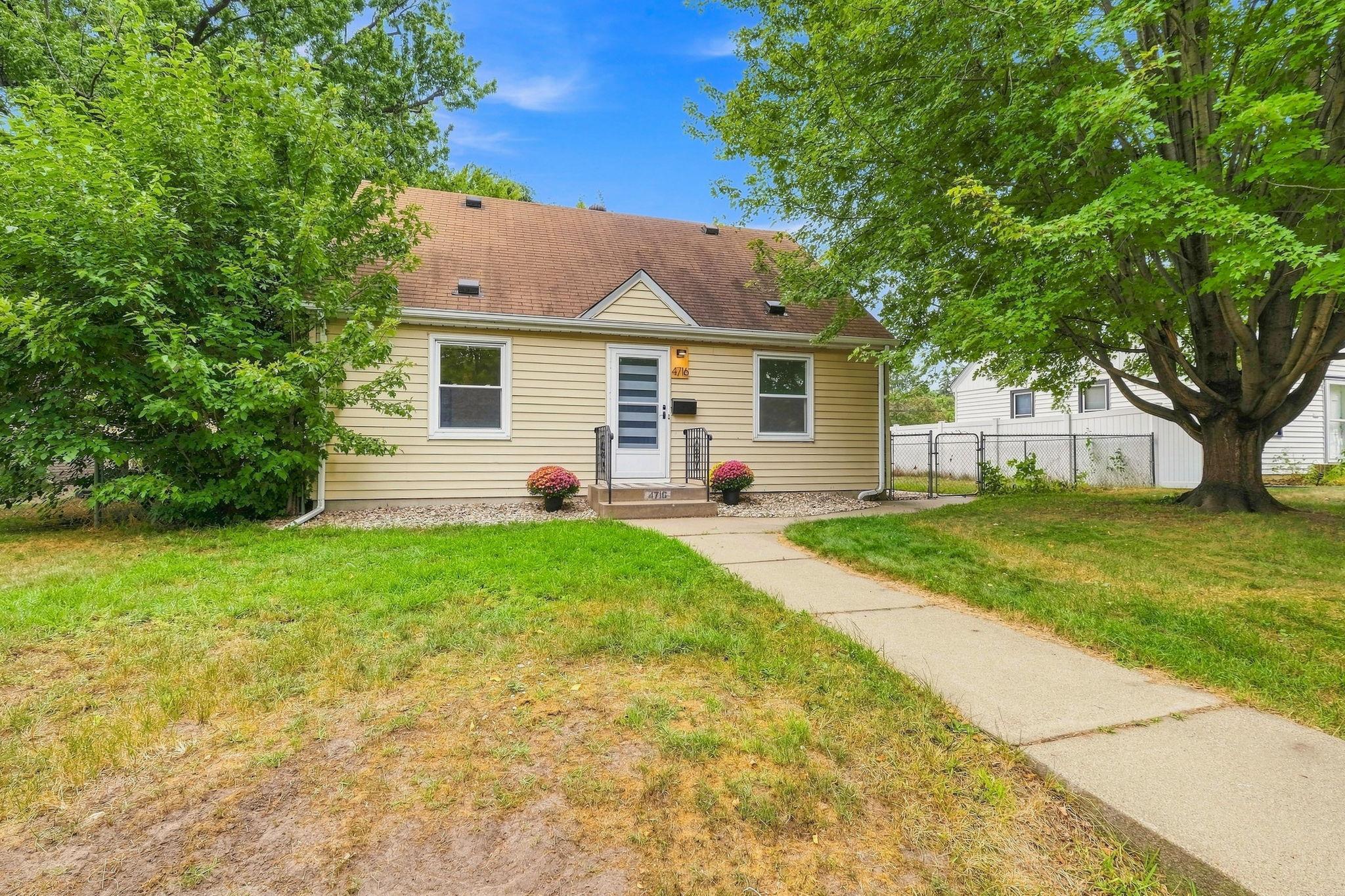 4716 Washburn Avenue N Property Photo 28