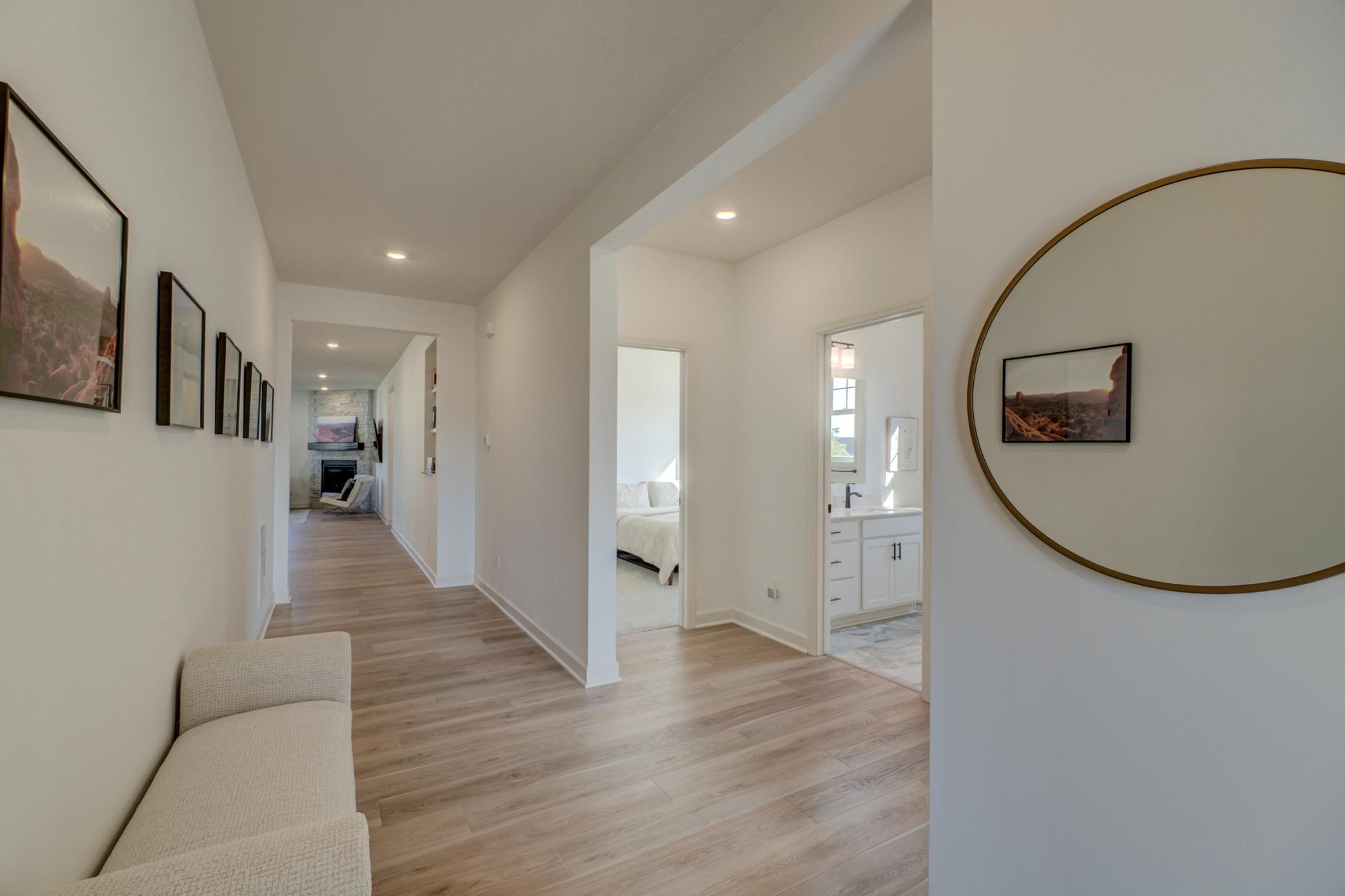 11404 Kings Court N Property Photo 9