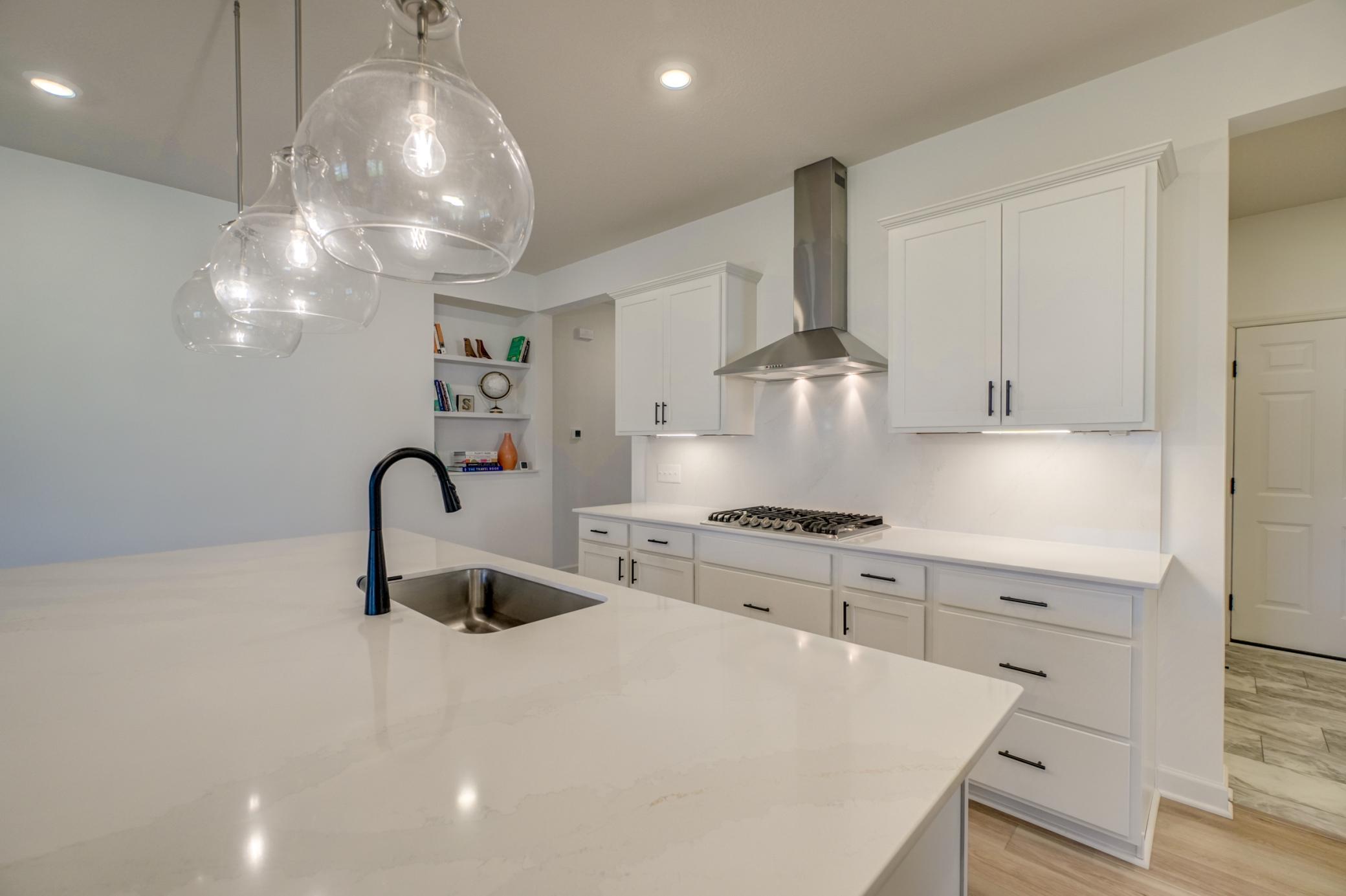 11404 Kings Court N Property Photo 16