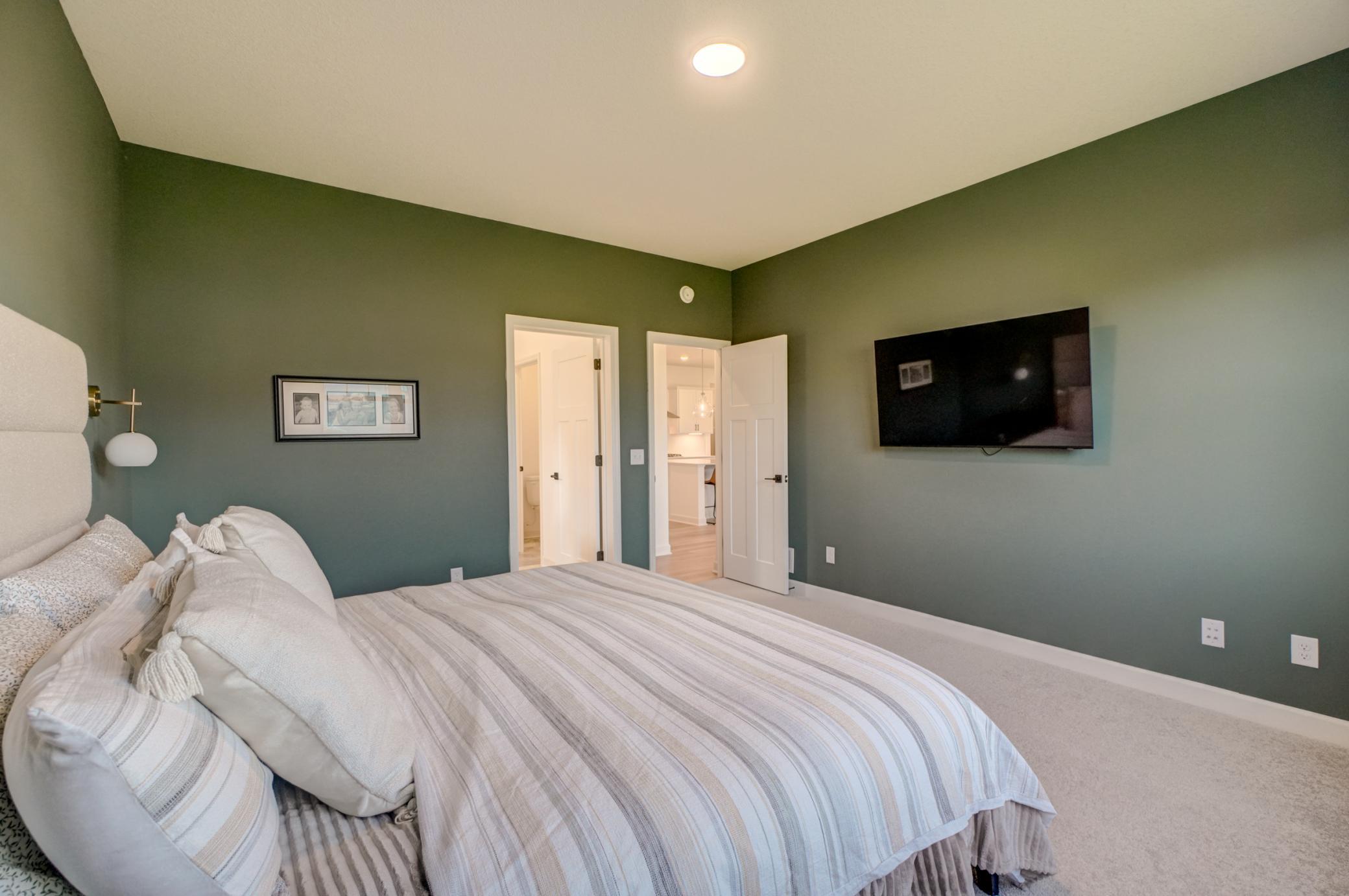 11404 Kings Court N Property Photo 24