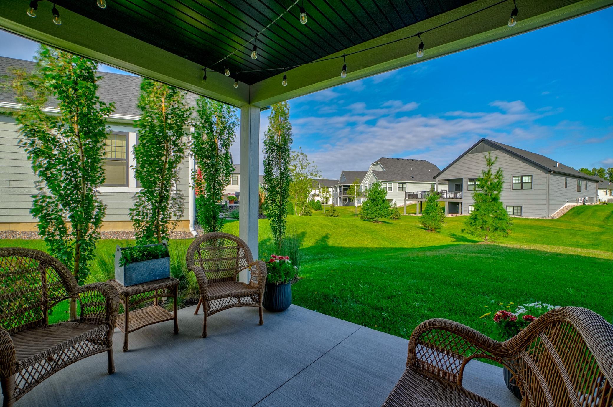 11404 Kings Court N Property Photo 28