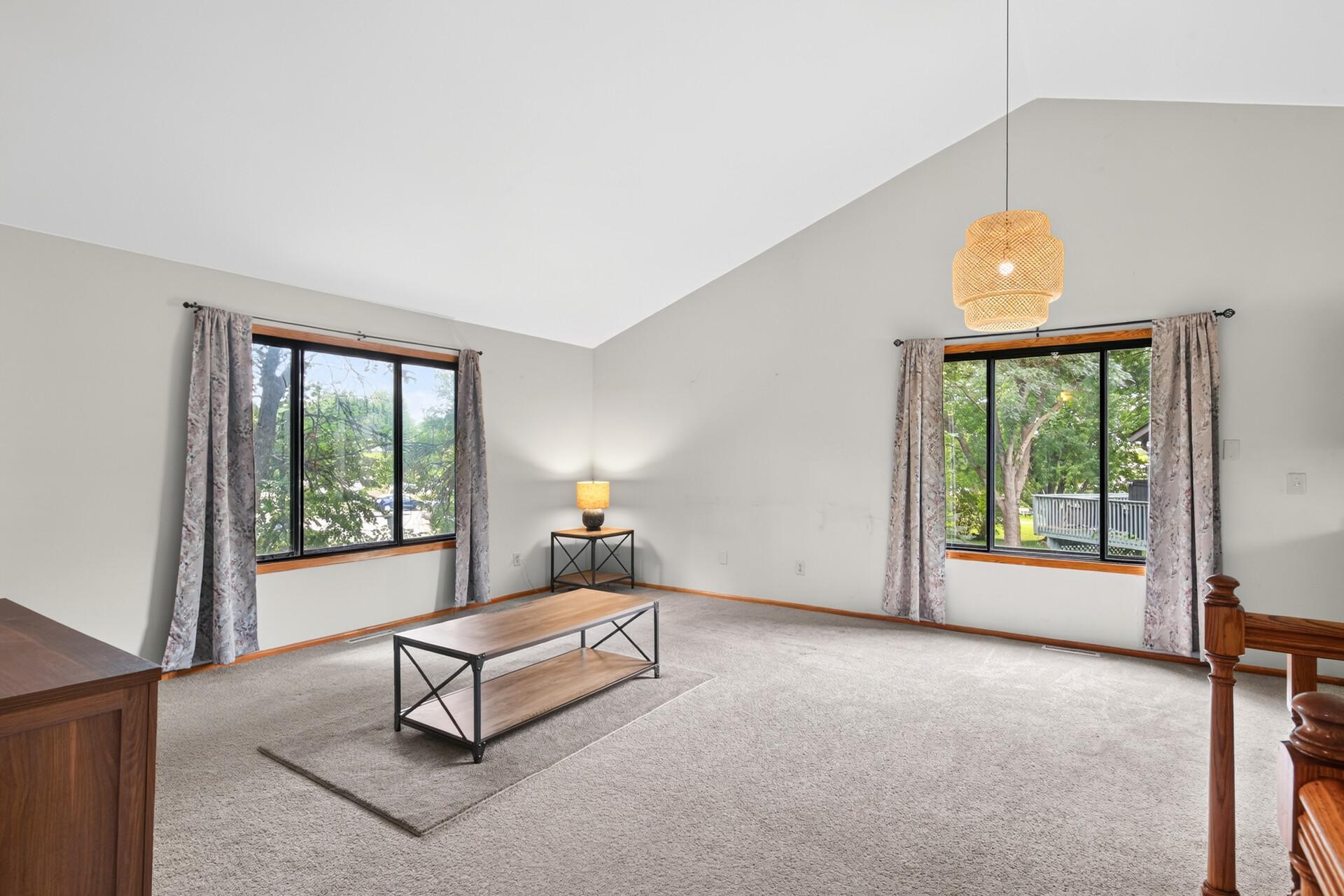 1128 Fox Run Road Property Photo 4
