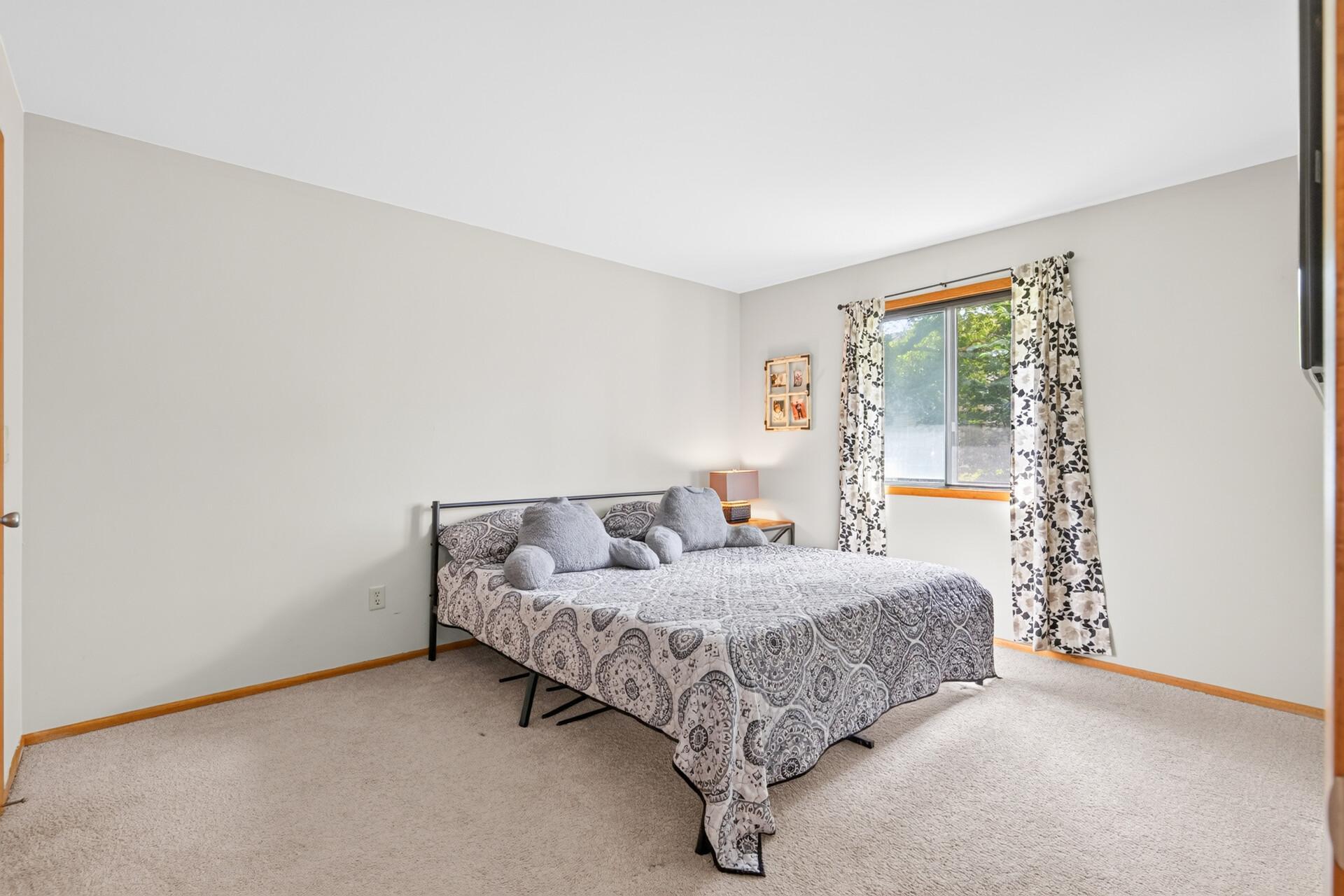 1128 Fox Run Road Property Photo 11