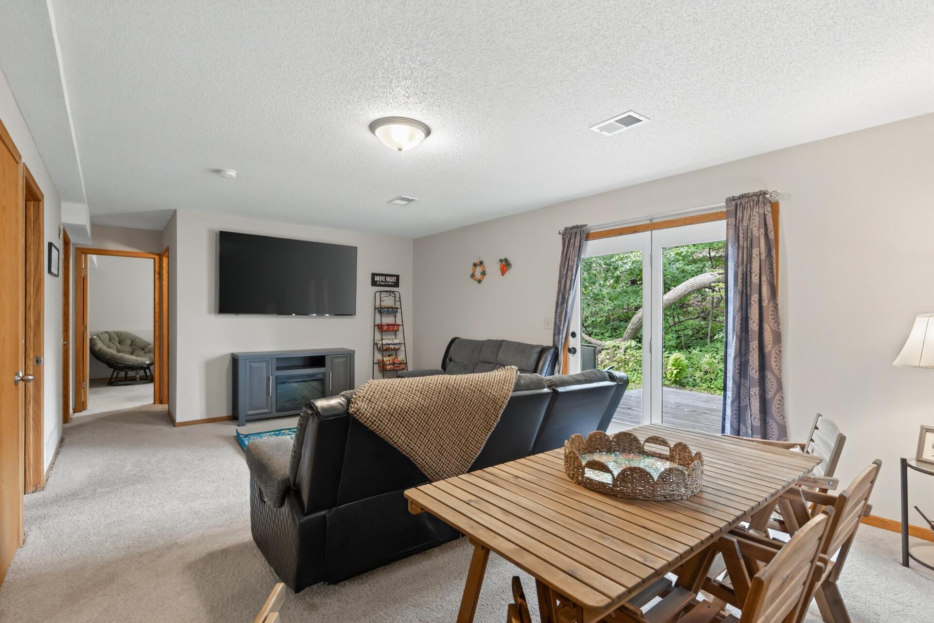 1128 Fox Run Road Property Photo 23