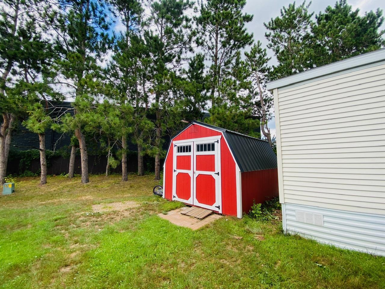 1017 Meadow Lane Ne Property Photo 34