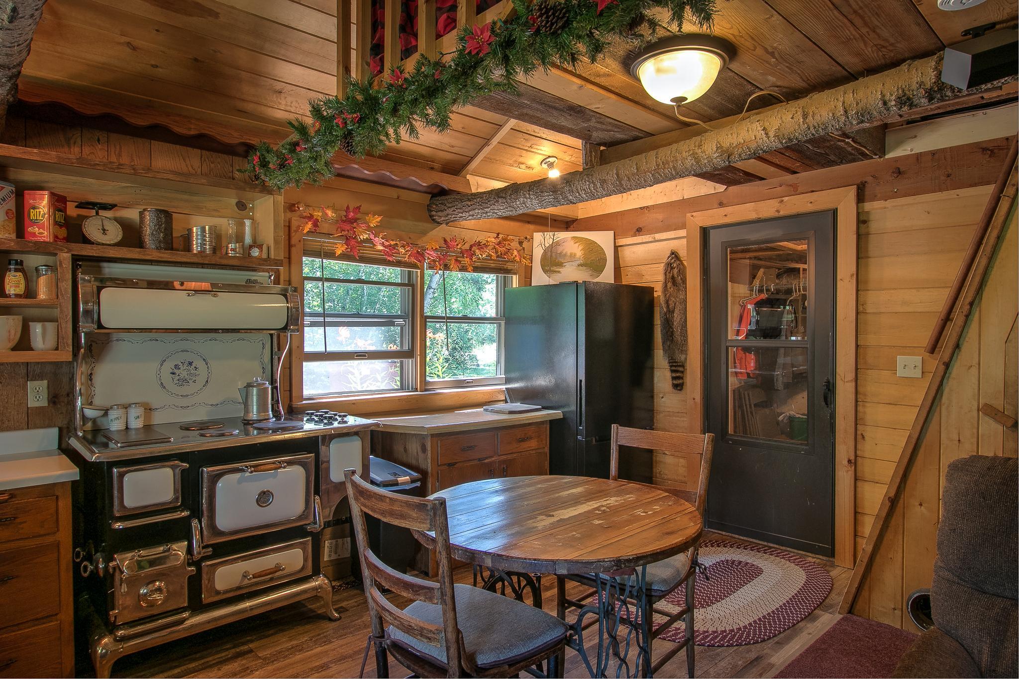 29280 Brook Park Road Property Photo 2
