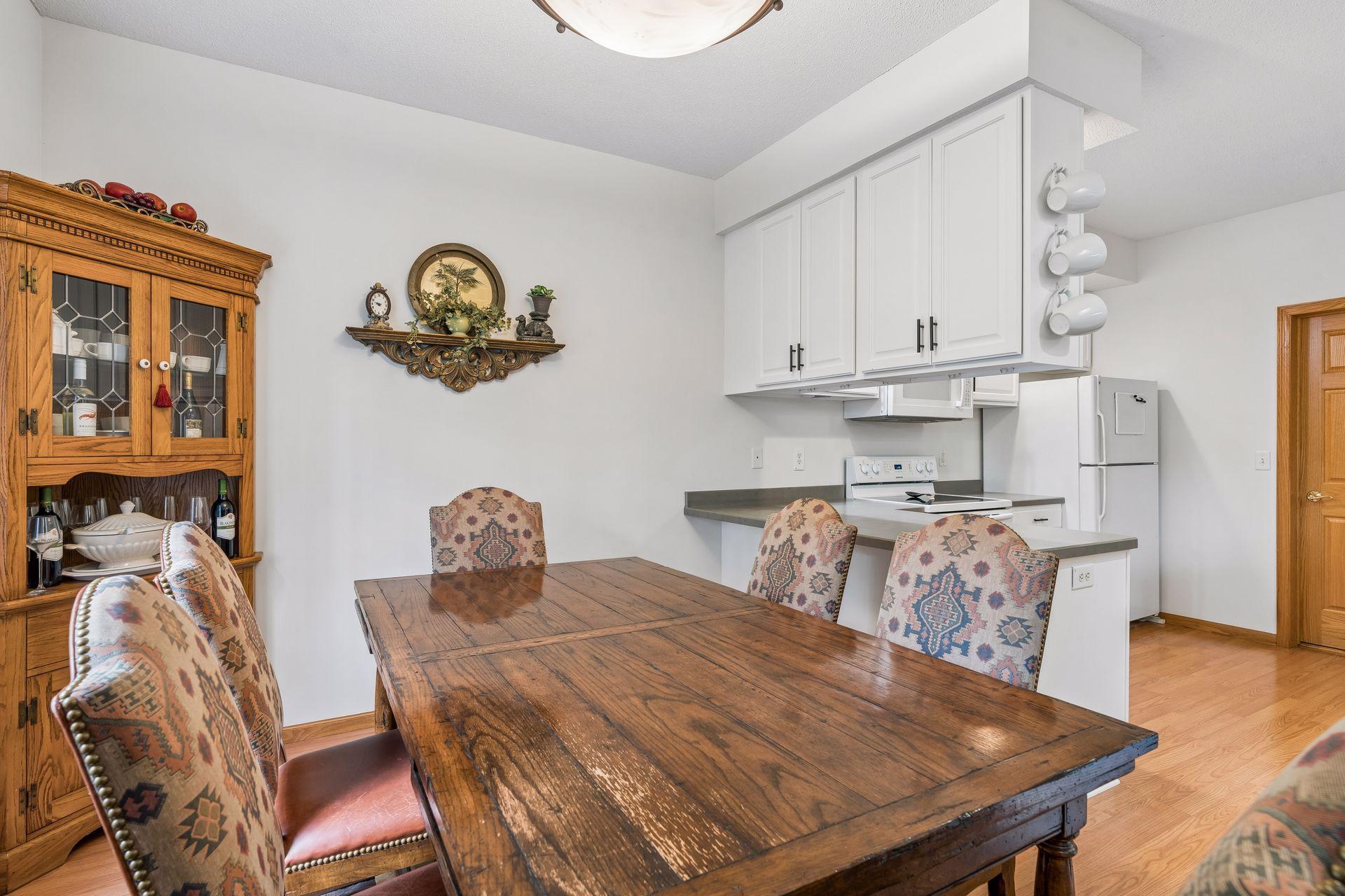 4805 Iris Alcove Property Photo 14