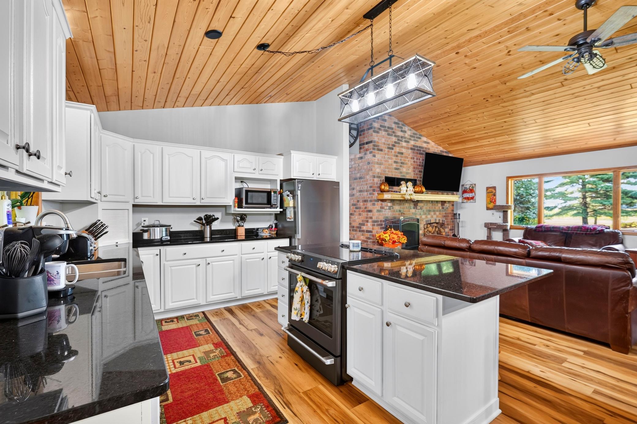 2092 28th Avenue Property Photo 4