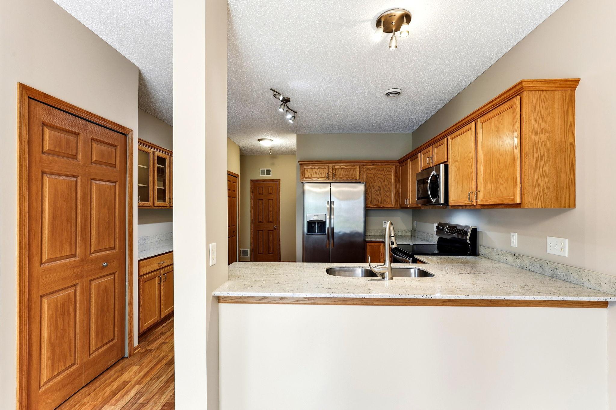 6784 Pine Crest Trail S Property Photo 1